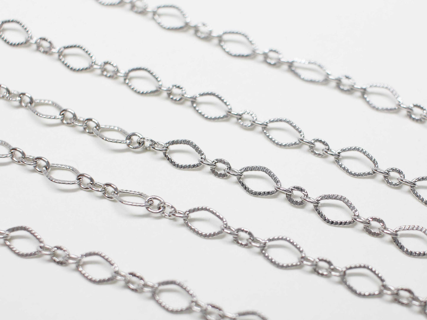 [N0056]/ 1m /Textured Chain /Brass/Rhodium plated/4x6mm