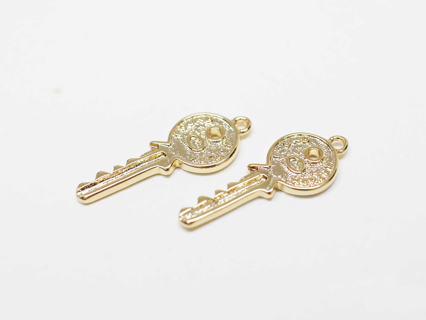 [P1094]/2pcs/Mini Key Charm/Brass/Gold/19.5x7.3mm