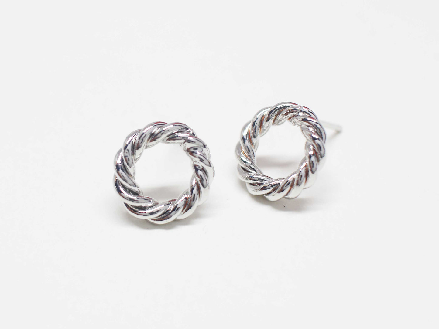 [E0411]/1 pair/Ribbon Circle Earrings/ Brass/Rhodium plated/12mm
