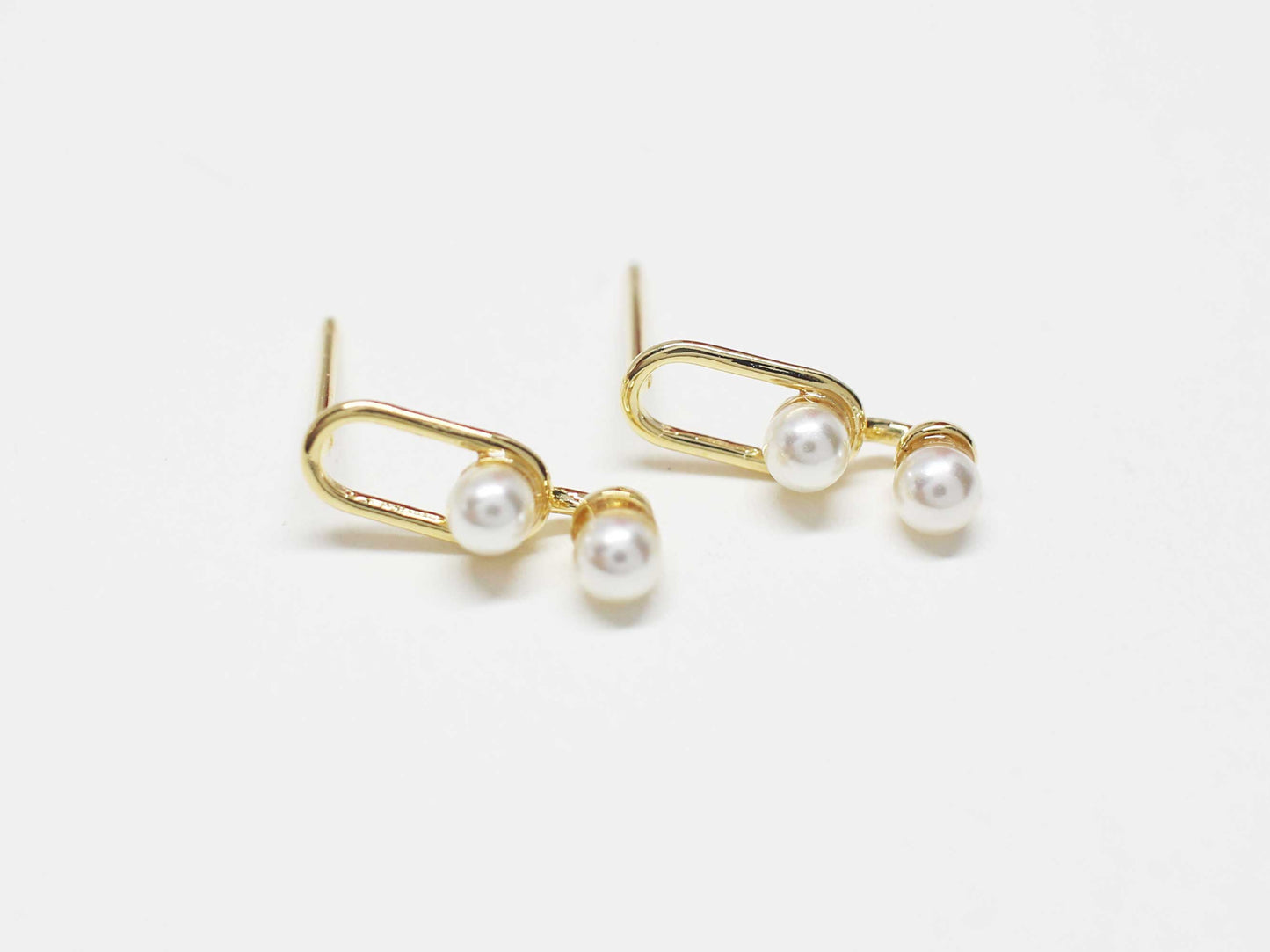 [E0412]/1 pair/Drop Pearl earrings/ Brass/Gold plated/13x5mm