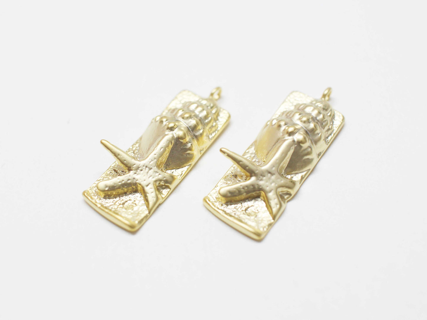 [P1136]/2pcs/Star Fish and Conch charm/Brass/Matte Gold/26x9.5mm