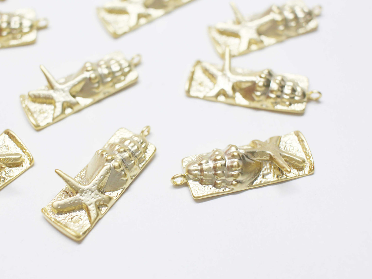 [P1136]/2pcs/Star Fish and Conch charm/Brass/Matte Gold/26x9.5mm