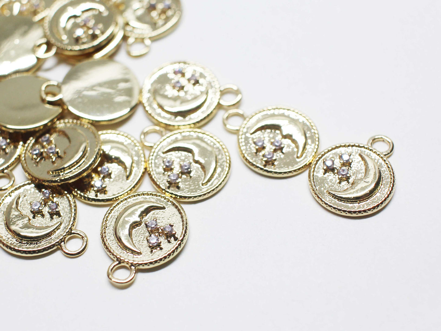 [P1144]/2pcs/Sleeping Moon charm/Brass/Gold/9.6mm