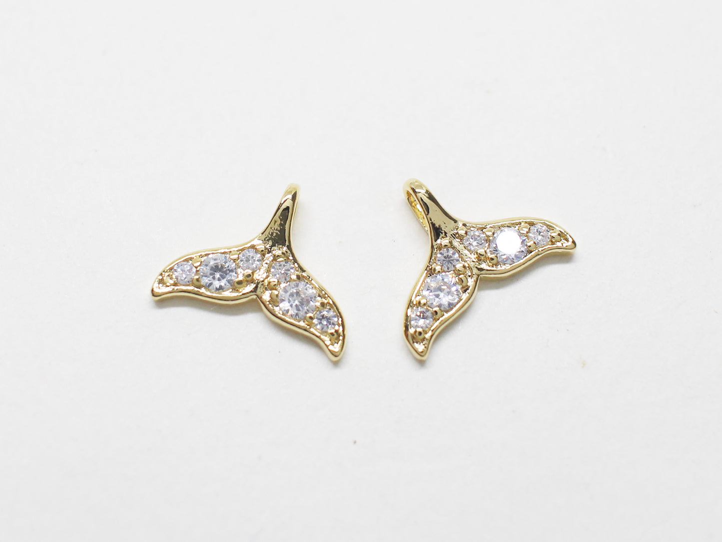 [P1162]/2pcs/Cubic Whale tail charm/Brass/Gold/9x11mm