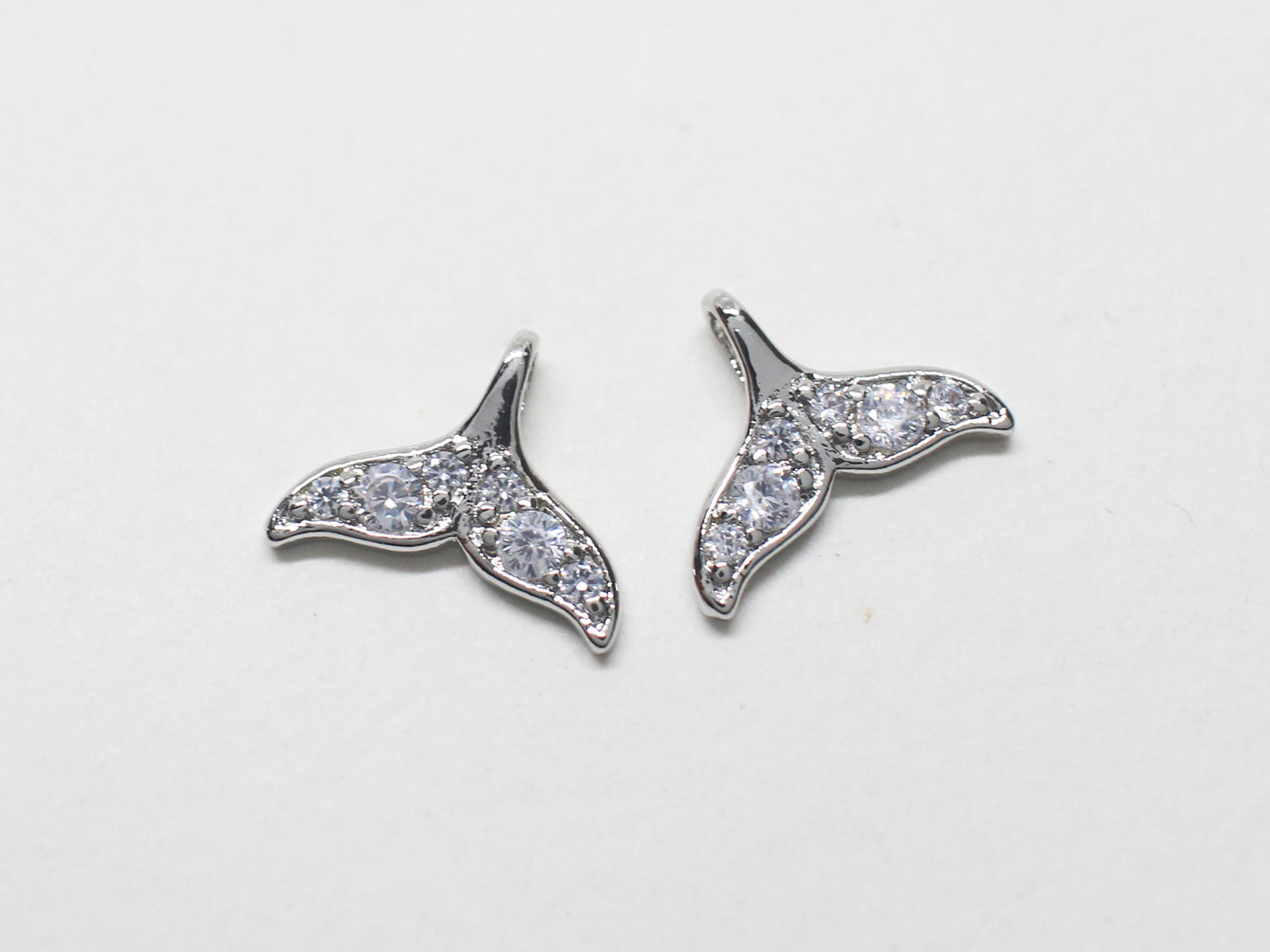 [P1162]/2pcs/Cubic Whale tail charm/Brass/Rhodium/9x11mm