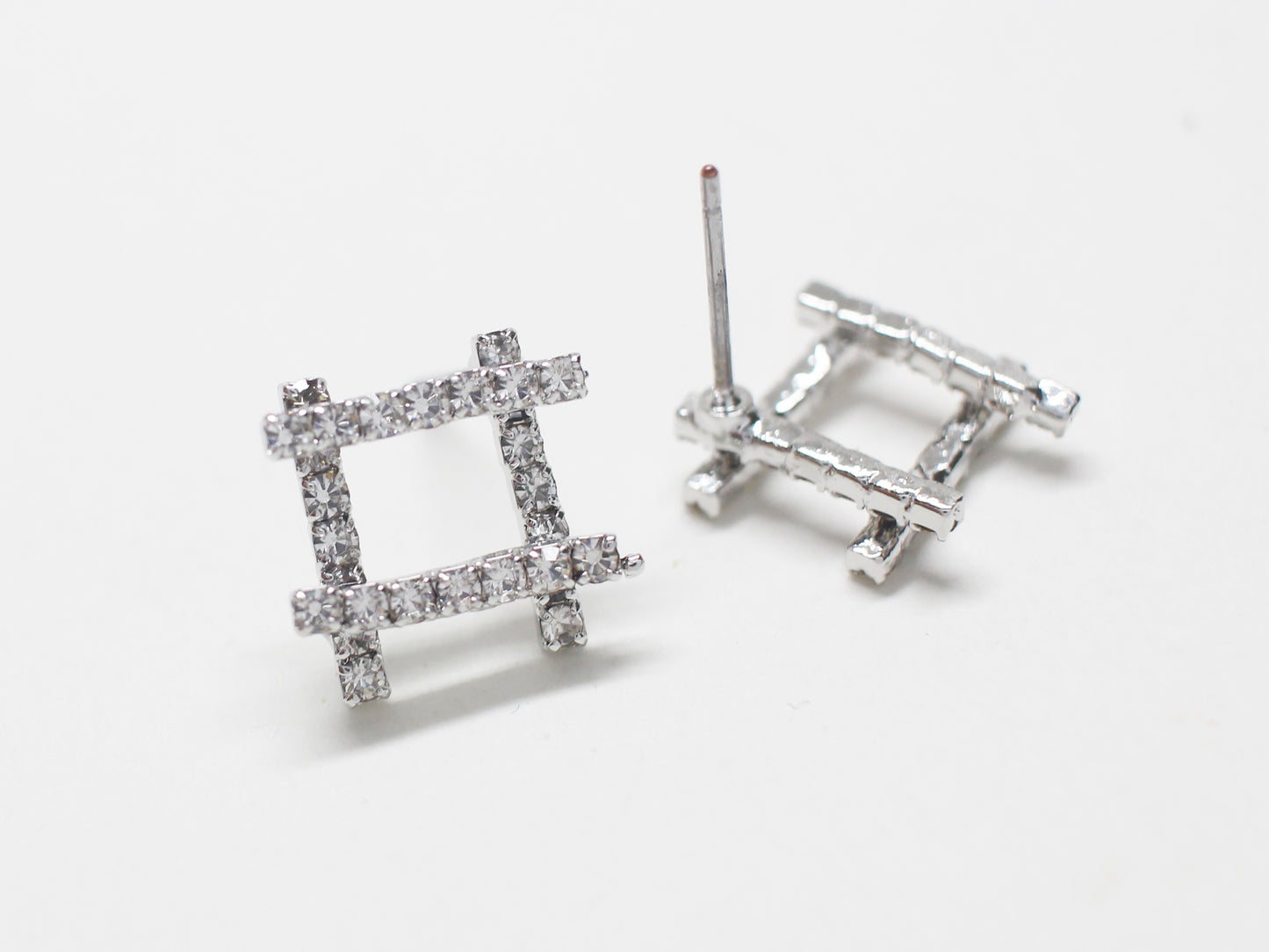 [E0425]/1 pair/Rhinestone Ladder earrings/ Brass/Rhodium plated/15x15mm