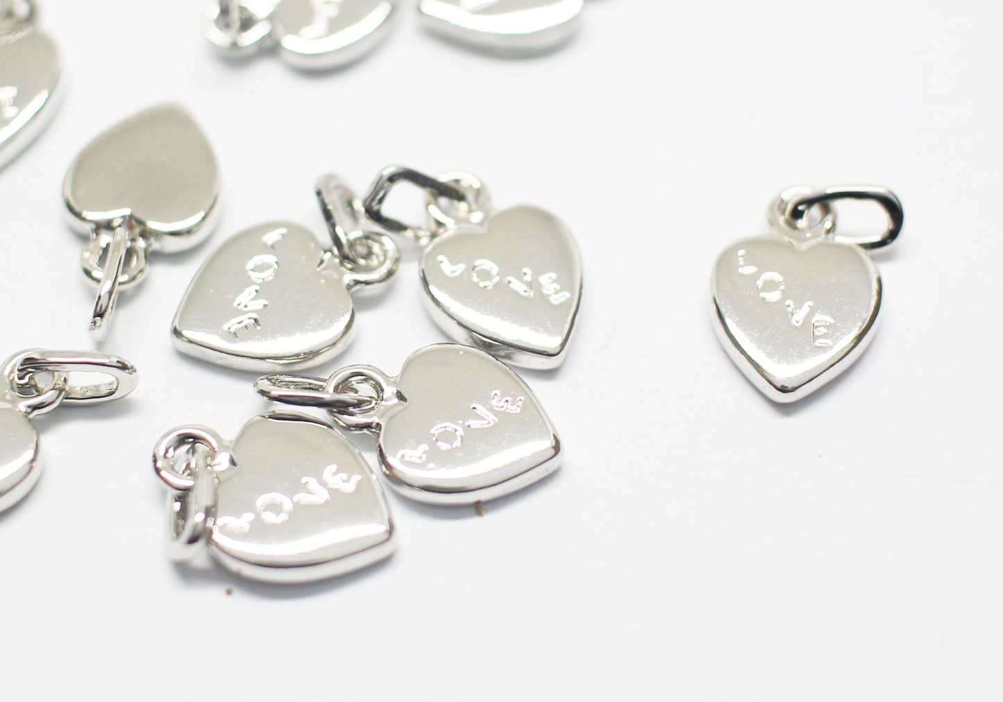 [P1168]2pcs/Letter Heart Charm with Link/Brass/Rhodium/13x6mm