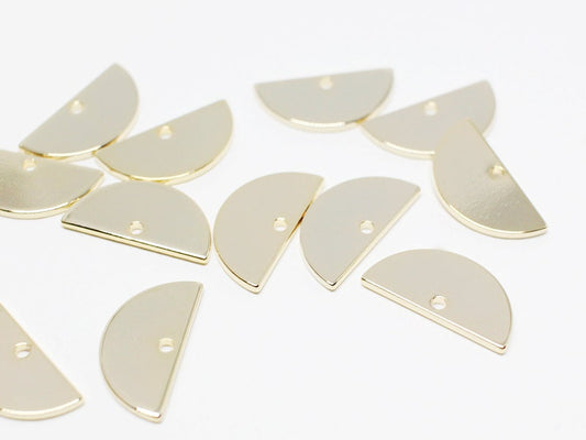 [P0585]4pcs/Flat Half Disc Pendant Small/Brass/Gold/15x7mm